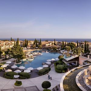 Aphrodite Hills Hotel